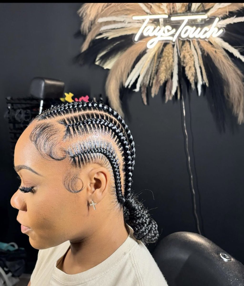 Don't like full braids? 

Here are some light braid inspos for you this weekend.

Shop your lush hair braid extensions for that perfect braid. Simply visit their website lushhairafrica.com to shop at 25% discount and thank me later