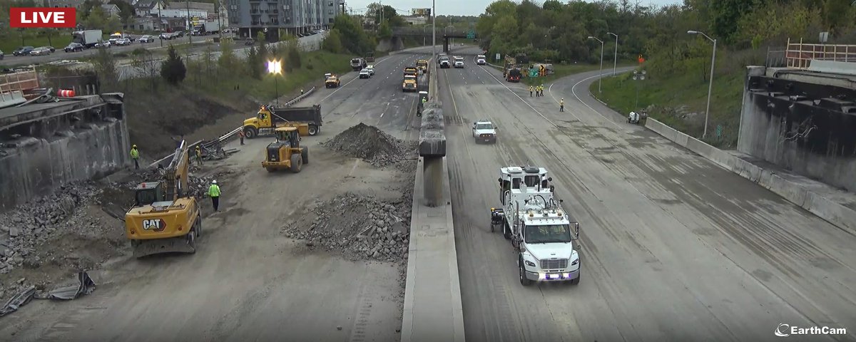 Here's the latest updates on I-95 in Norwalk ➡️The bridge was completely demolished by 12:30 p.m. today ➡️The northbound lanes will reopen by 8:00 p.m. tonight ➡️All southbound lanes will remain closed through Sunday because they need to be repaved MORE: portal.ct.gov/office-of-the-…