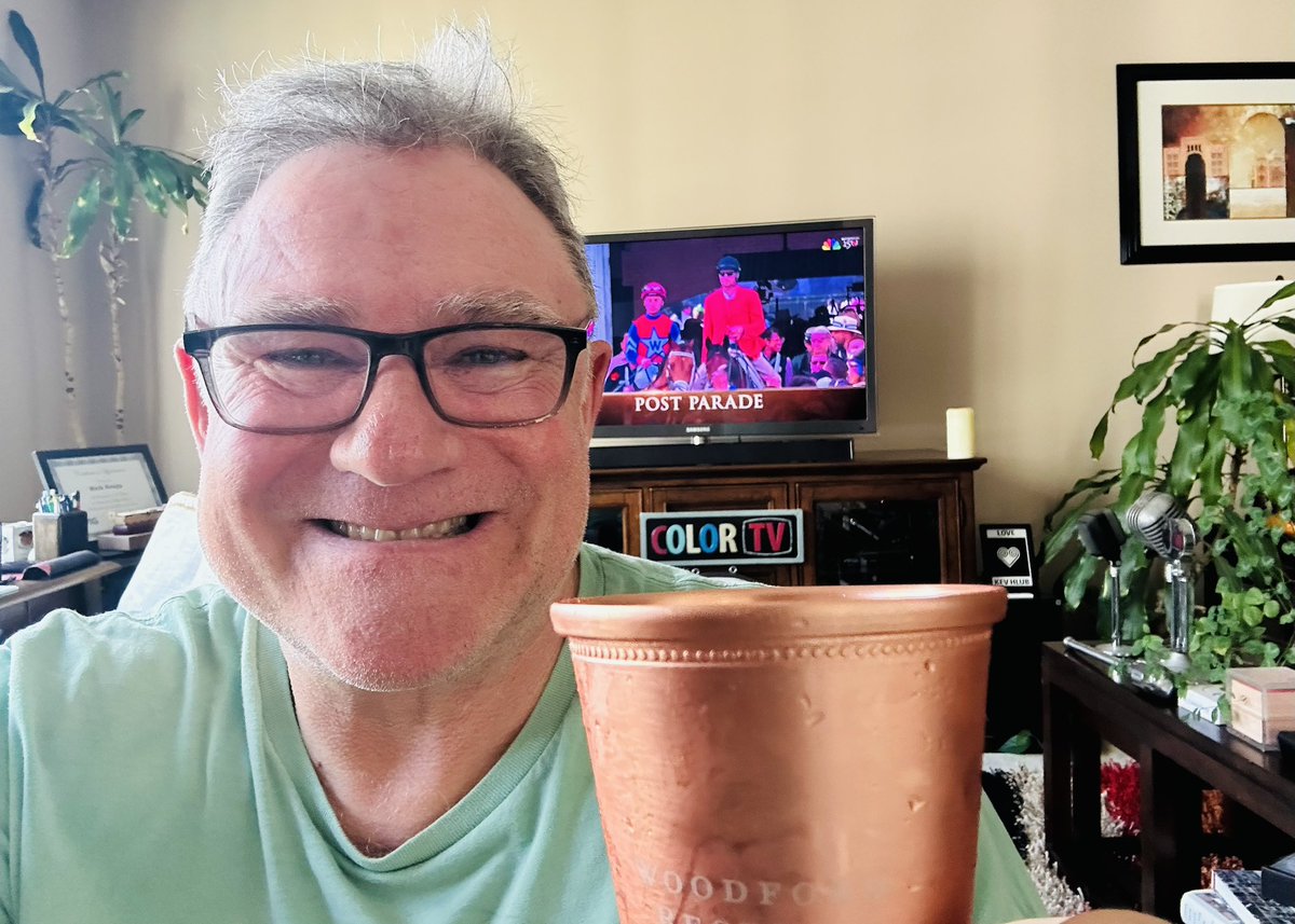 In my many, many years as a sportscaster with @CNN I could never indulge in an appropriate @KentuckyDerby beverage since I was in the newsroom watching the race. THESE are the good ole days right @WoodfordReserve! #SmilinWeekendCam
