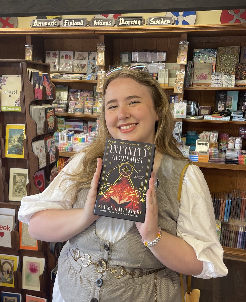 went to a wonderful indie bookshop across the country from home and found infinity alchemist :’) my family got to see my art in stores for the first time :’) really proud day