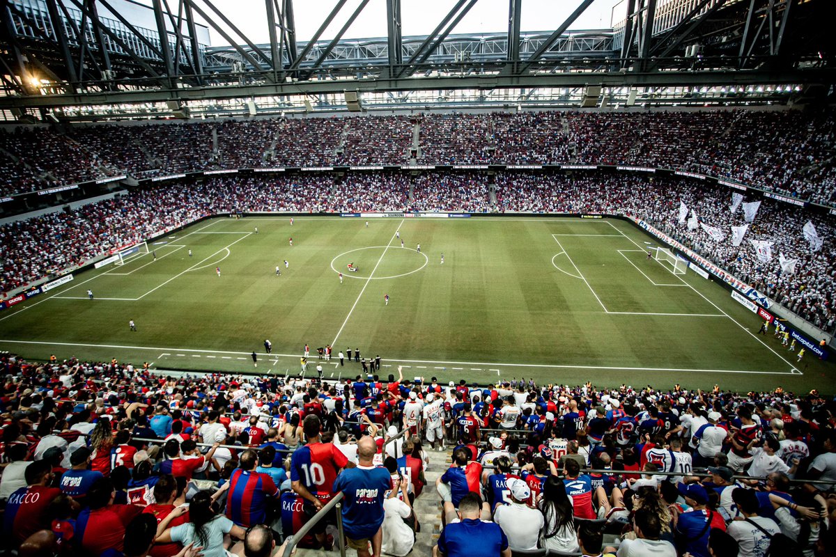 ISSO É PARANÁ CLUBE! Que torcida F$#@! 🔴🔵

#ChoquePRC 

📸 @didohenrique