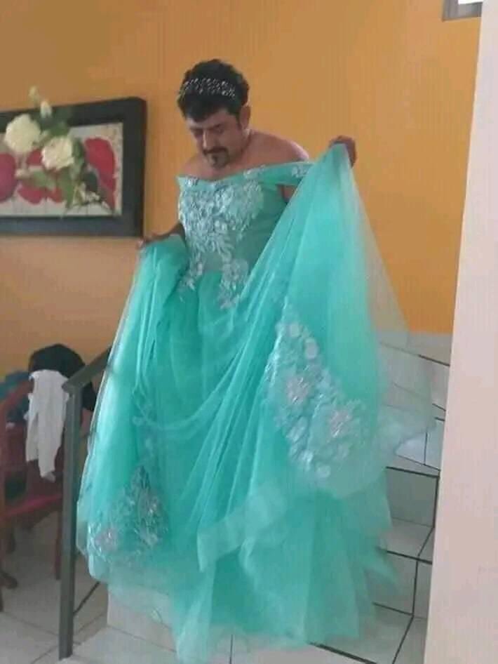 Isgaba's tweet image. Tu papá cumpliendo 15 años de haberte abandonado!! 🥹