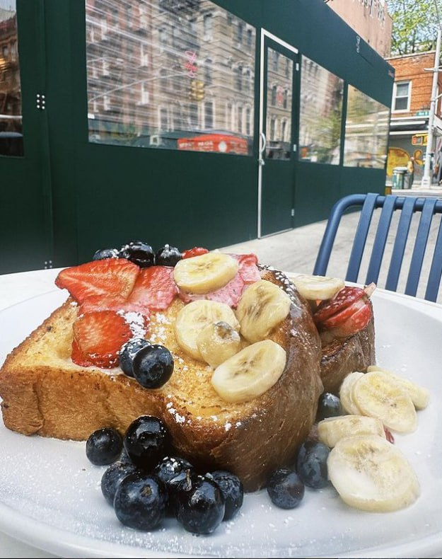 MonsterMusician's tweet photo. Are you pro sweet or savory brunch?! Slinging good eats &amp; bottomless drinks all weekend! Come hang in the patio weather!🍾🍳🥞 https://t.co/8NgVVQFWuN