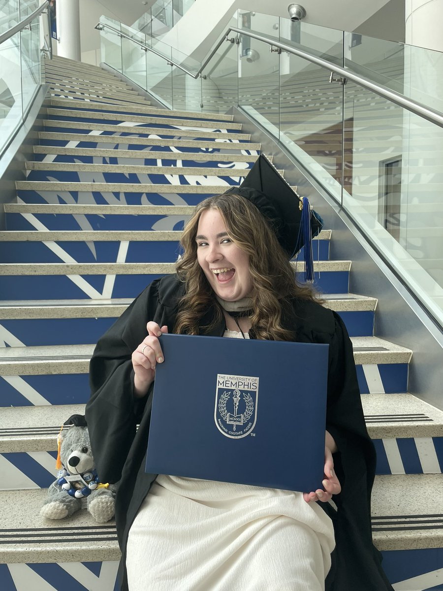 teihurst's tweet image. my sweet girl graduated with her masters today. so lucky to love and know her. 🩵