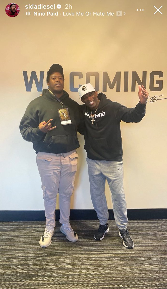 South Carolina transfer OL Sidney Fugar and Coach Prime 🔥 Fugar is 6’5 327 #SkoBuffs 🦬