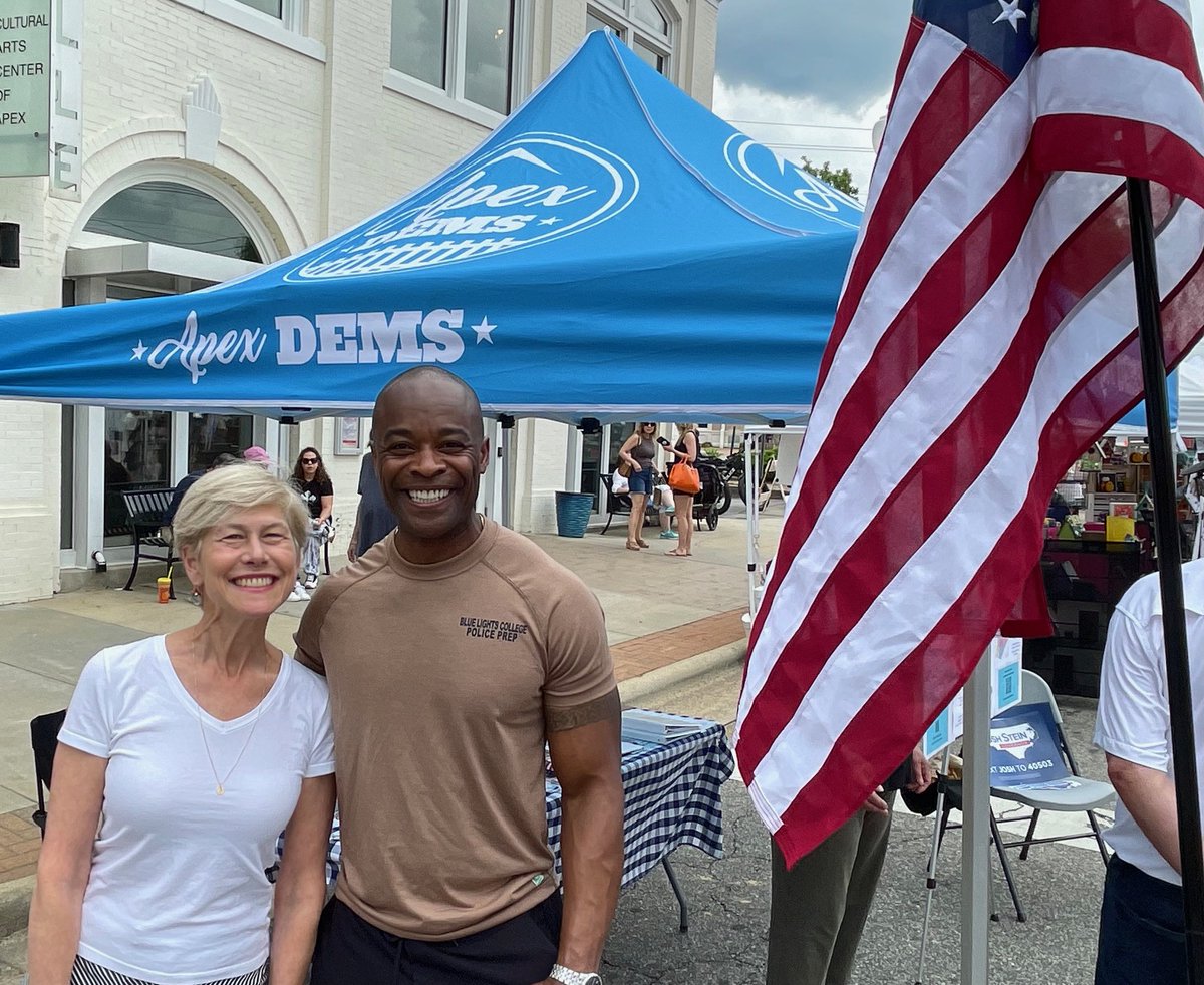 It was great to see so many friends at PeakFest! It doesn't get much better than a Saturday afternoon in downtown Apex.