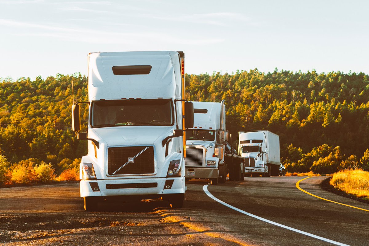 🚛📈Curious about the latest in the trucking job market?

📉Dive into the insights on #employmenttrends and challenges in our latest article!

Check it out here:
facebook.com/groups/1995947…

#TruckingJobs #Logistics #EconomicInsights #Trucking #TruckingUSA #Truckers #News #NewsUSA