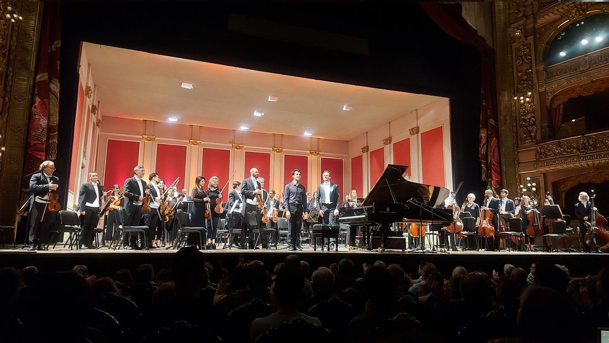 Excelente primera parte del concierto de la Filarmónica de Buenos Aires esta noche encel @TeatroColon con un una magistral interpretación de @JuanFloristan del Concierto N° 1 para Piano de Prokofiev con la dirección musical de Tobias Wolkmann. 👏👏👏👏👏👏👏👏👏👏🎼🎶🎵🎹🎹
