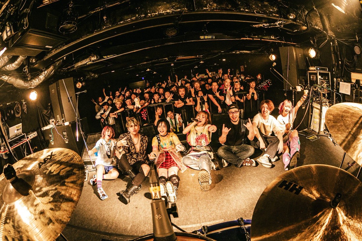 05/02(木) 鹿児島SR-HALL
『花冷え。JAPAN 2MAN TOUR2024
〜はじめてのラブリー伝説〜』
w / ヒステリックパニック

無事に鹿児島での振替公演をを終え、ツアー完走となりました✨
皆さんに感謝です！
ラストはみんなの顔や反応を見ながらとっても楽しくライブができました！！！

📸by : @takaakih_14
