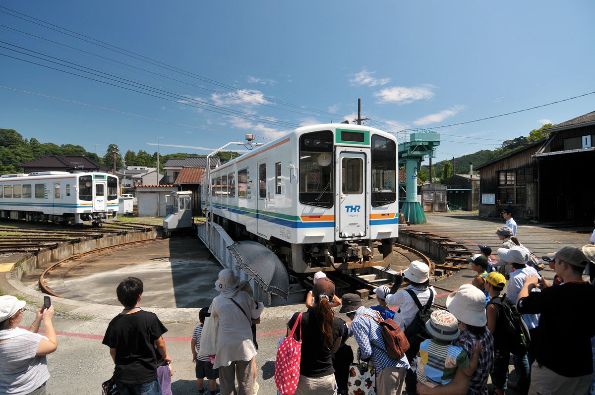 本日5/5午後の「洗って！回って！列車でGO！乗車体験ツアー」を参加受け付けます。 転車台ペーパークラフトをプレゼント🥰 airrsv.net/tenhamasen/cal… ご参加お待ちしております👍 #天浜線 #転車台