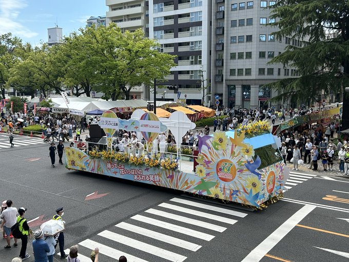 花から海の恵みまで多彩な祭りが登場