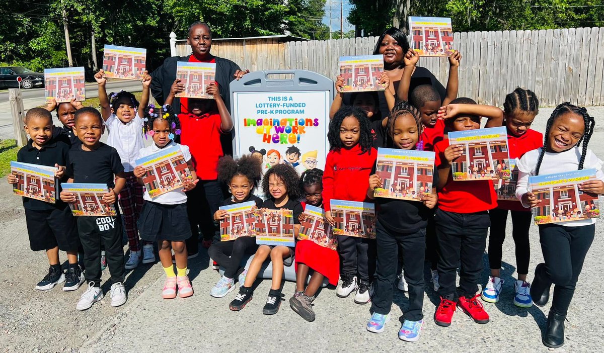 Georgia Pre-K students are receiving their new free books by @ReadWithMalcolm. Let’s take a Magnificent Field Trip to the Governor’s Mansion. Here are students from Avant Learning Academy in Savannah. @GADeptEarlyCare