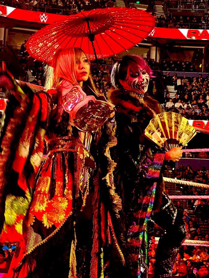 I don’t like the fact that @KAIRI_official and @WWEAsuka lost their titles but they had a wonderful reign and brought new life into those titles and that division. They are still the greatest women’s tag team in WWE history. #wwebacklash #Kabukiwarriors #Asuka #KairiSane