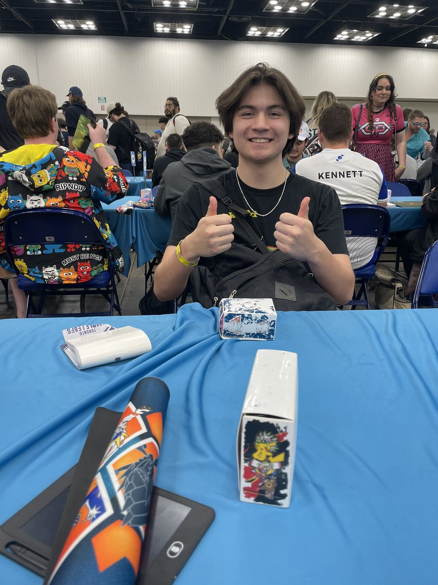 yo this guy griefed me in the 60 card mirror at 7-0-1 after i gave him the list 🤦‍♂️ now i gotta sleep in bed with him tonight 🤡