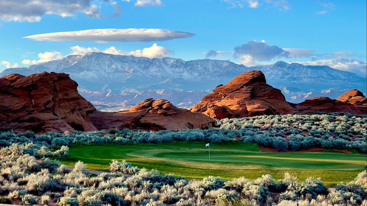 Talking St. George / Mesquite golf with @BrianOarGolf @MitchLaurance @GolfGetawaysMag (Vic) was almost as much fun as reuniting and playing golf together for the first time in a decade. Listen Now (please): audioboom.com/posts/8500098-…