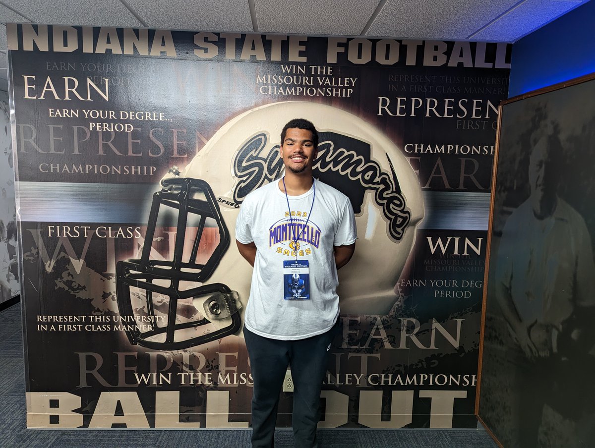 Thank you @Joe_Seymour26 and @CmalryMallory for the outstanding Junior Day visit and spring game. @Coach_Gus @IndStFB @SalomonDLcoach @CoachSaboFIST @FISTFootball @EDGYTIM @PrepRedzoneIL @TerrilMike @underdogrush @DeepDishFB