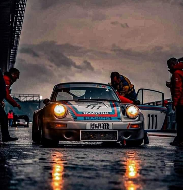 #Porsche 🏁💥💥🏁
