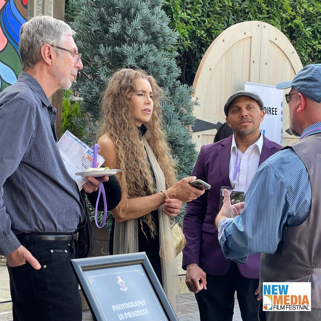 NewMediaFF's tweet image. Exciting news! Join the newsletter on newmediafilmfestival.com &amp;amp; never miss a beat at the New Media Film Festival. Stay tuned for the latest updates on awesome movies and groundbreaking content! #NewMediaFilmFestival #StayInTheLoop #Movies #Content