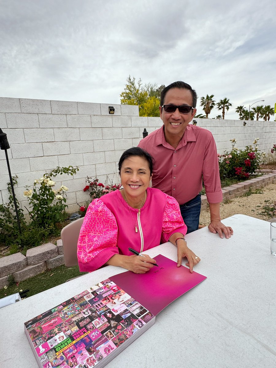 Former Philippine Vice President Leni Robredo book signing and Angat Buhay fundraising in Las Vegas. ❤️❤️❤️ #KakampinkForever #AngatBuhay #KeepHopeAlive #TheRealPresident
