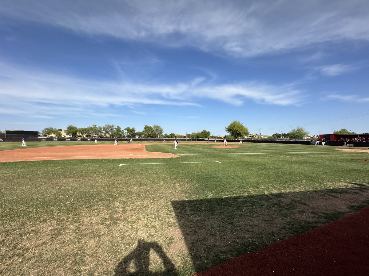 Moving on to @AZPreps365 State Playoff Baseball, @LibertyLionsBB and @HuskyAthletics1 battling in a 6A elimination game. Intense competition. State champions play here @AZPreps365 @azc_obert @RsmithYWV @KevinMcCabe987 @ZachAlvira @CUSDAthletics @PeoriaUnified11