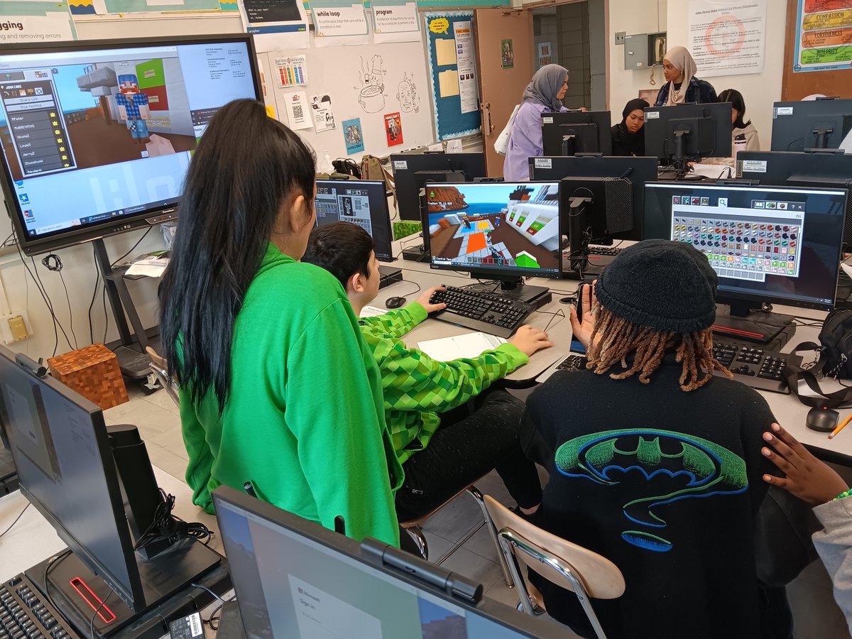 Congrats to my Minecraft Club's esports team BLOCKHAMPTON for winning the Brooklyn Borough Championships! They will be advancing to Mayor's Cup Championship Finals in June. #MinecraftEdu