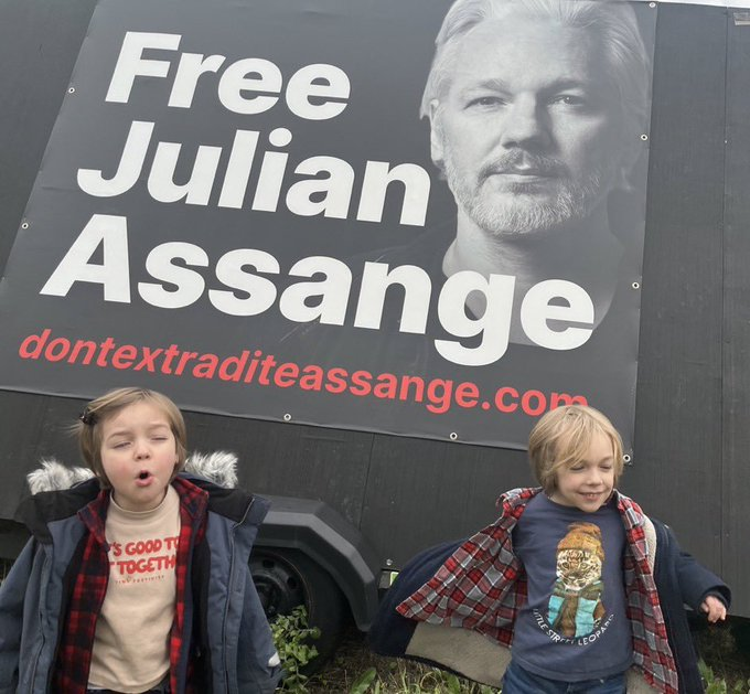 Max and Gabriel need our help to free their Dad! #FreeAssangeNOW #LetHimGoJoe