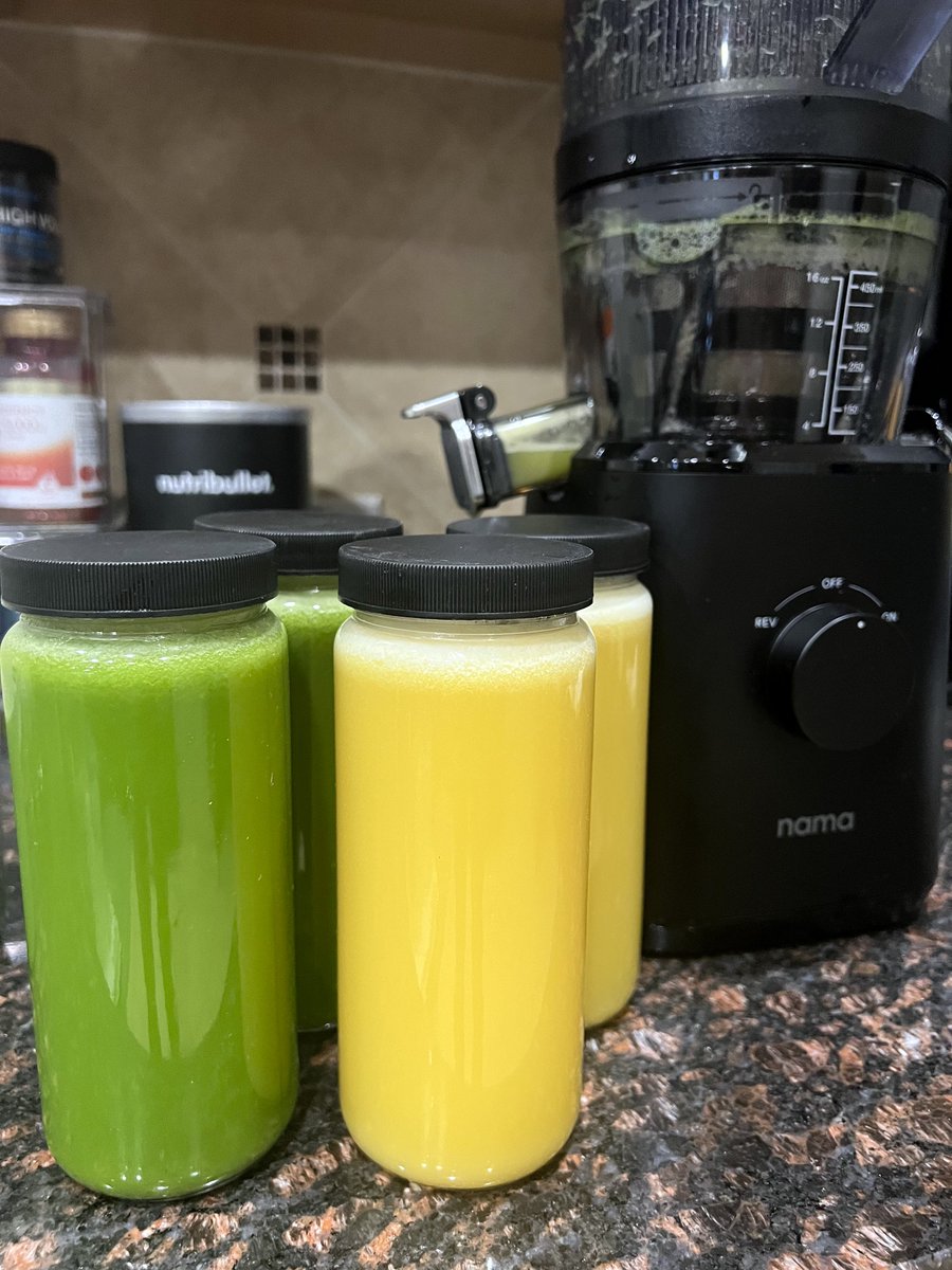 summer_galvez's tweet photo. Itβs so nice to cut fresh herbs from my mini garden when Iβm in the kitchen! Snipped a few sprigs of mint for some fresh pressed juice blends for detoxing and smoothies.
#pocketsofjoy π https://t.co/MElYoJAtfa