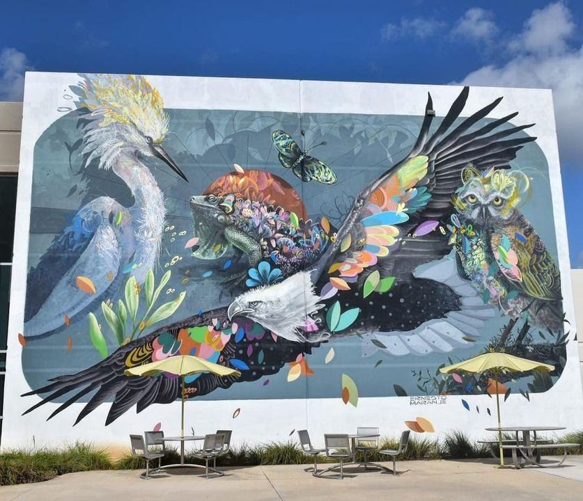 Art by Cuban-American Ernesto Maranje in Miami (FL), USA (2018) | photo by @mienlaza 
V/ #lamolinastreetart 
#Art #StreetArt #UrbanArt 🎨🖌