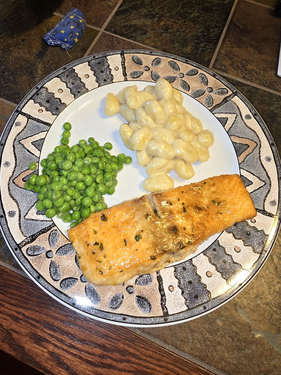 Happy Saturday #OPNation ! Butter garlic salmon with gorgonzola gnocchi for dinner and #firstshift ##OPLive #OnPatrolLive