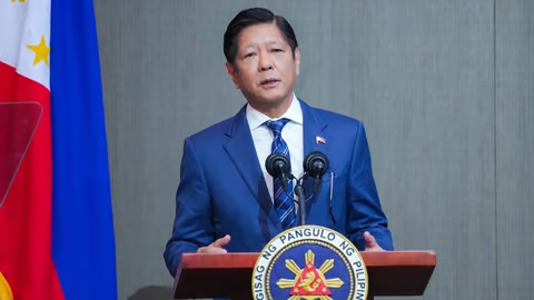 President Ferdinand Marcos Jr. said foreign companies, including South Korean firms, could use Philippine economic zones to engage in business in the country.

Read more at: tribune.net.ph/2024/05/04/mar…

#bbm #DailyTribune