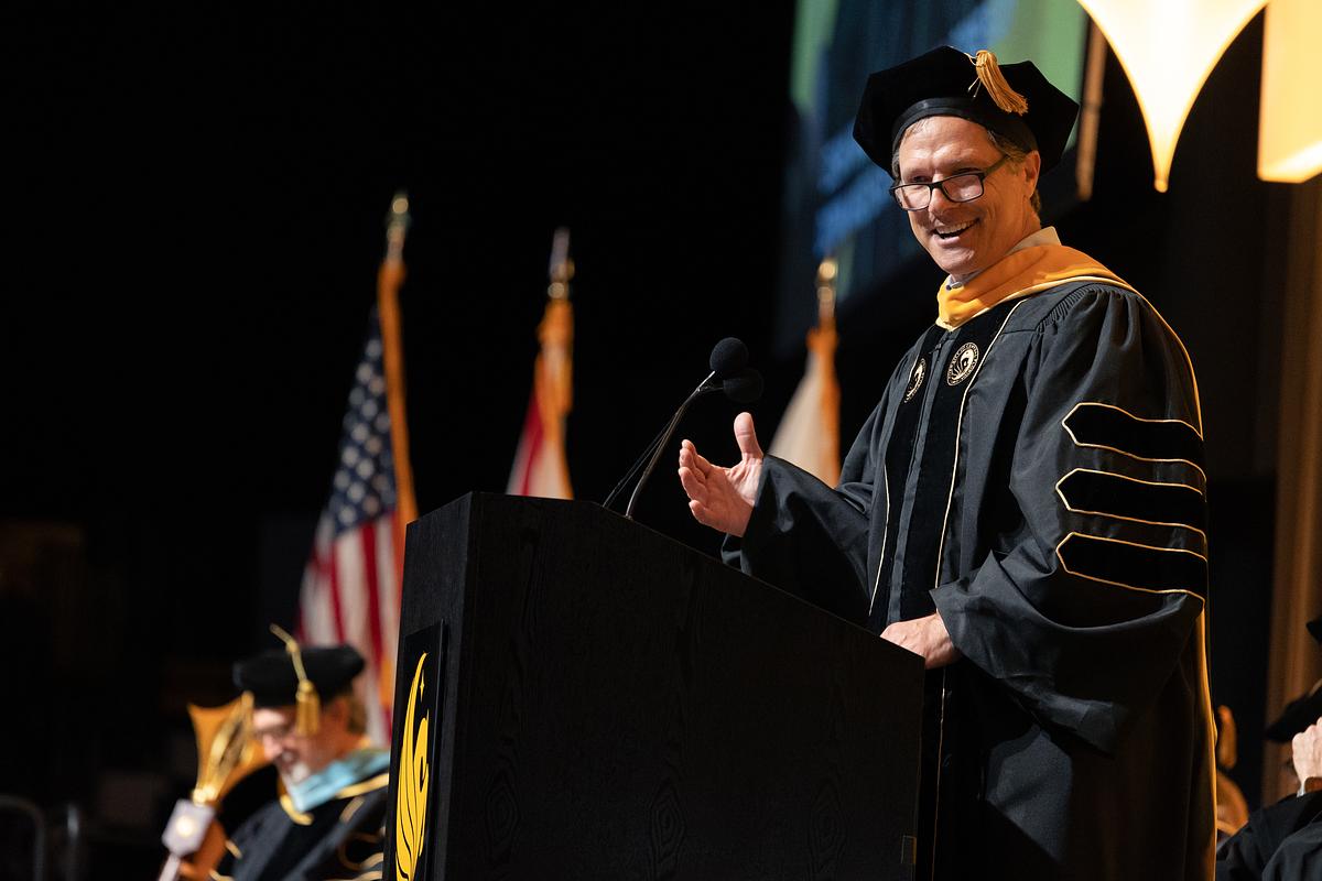 Thank you to Steve Hogan ’91, the CEO for @FCSports, a nonprofit event management company based at @CWStadium, for emphasizing the importance of perseverance and developing authentic relationships at the commencement for our Spring 2024 grads from @UCFCCIE and @rosencollege 🎓