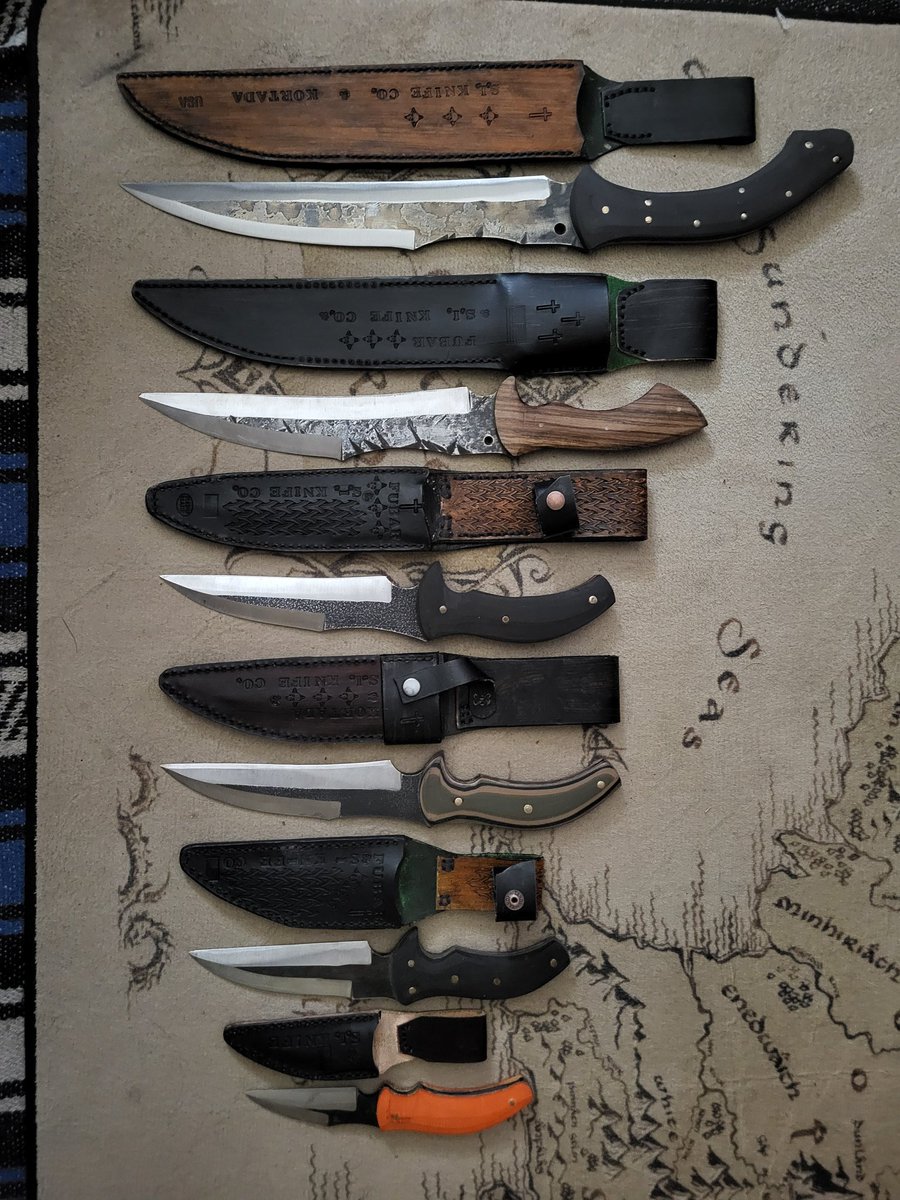 Top to bottom. 11 1/2', 9', two 6', 4 3/4', and 3'. My collection of Kotadas is finally complete. But, that's the style. I am going to call it a 'Thorn'. I love making knives.
#knifelife #edc #urban #outdoors #survival #grindeveryday