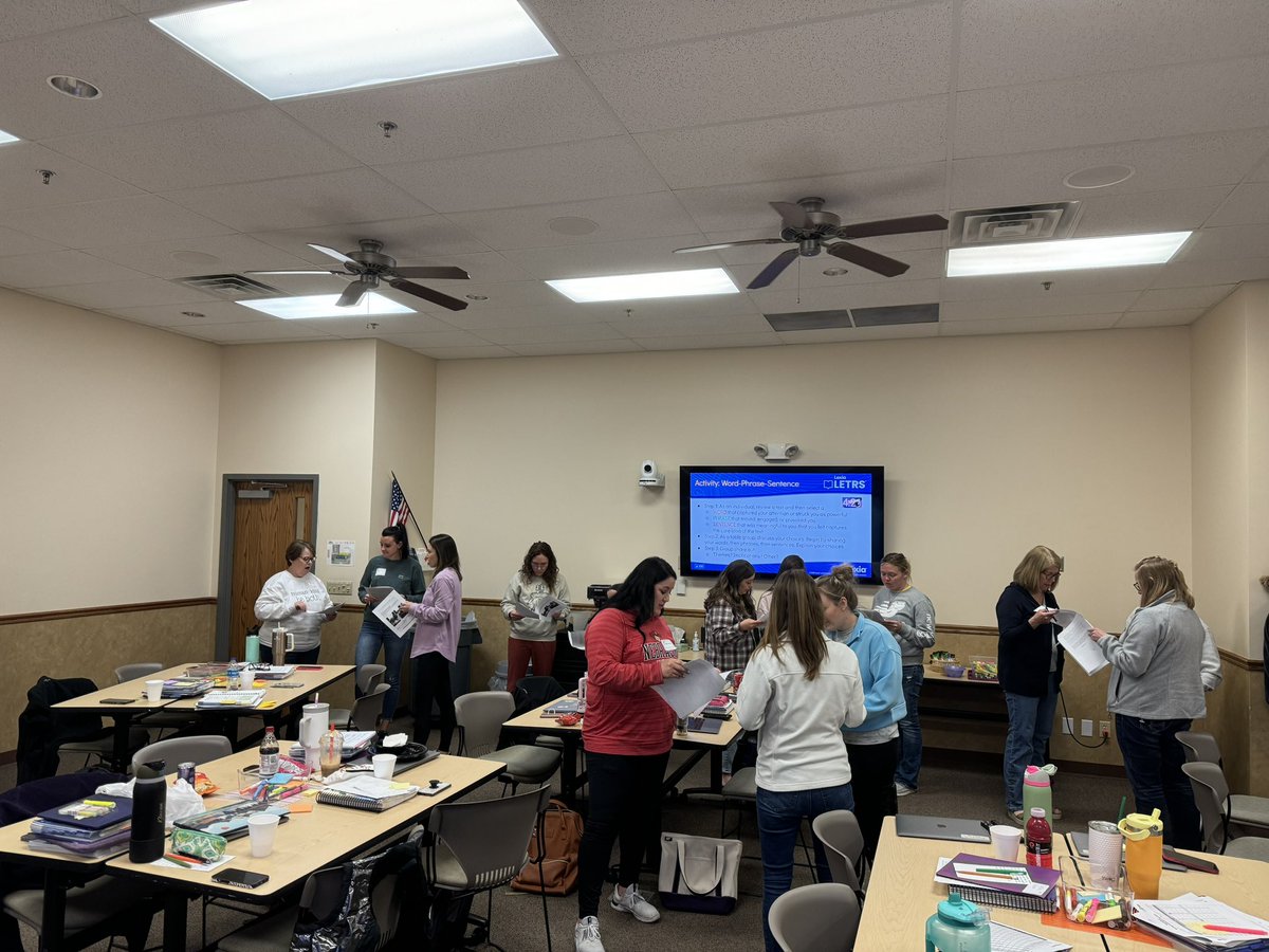 Congratulations to this <a href="/ESU_10/">ESU10</a> Cohort of teachers on finishing their LETRS journey! They have been participating for the last 2 years and so FUN to engage with! They are going to continue to impact the learning of the students that they teach!🍎 <a href="/DallasLew/">Dallas Lewandowski</a> #esu10