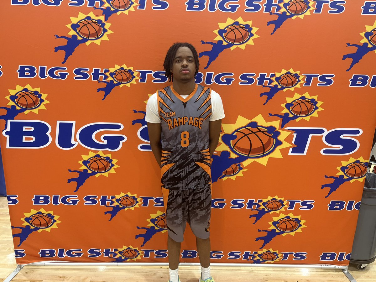 BigShotsGameMVP's tweet photo. #BigShots #RichmondRumble 

17U Platinum Boys 

Rocket Sports - 70
#  4 Jacob Wimush - 16 points 
#  8 Dorian Hall - 16 Points 

Brody Elite - 57
#0 Zayden Burns - 16

@bigshotsglobal https://t.co/EDYJHT9Jz0