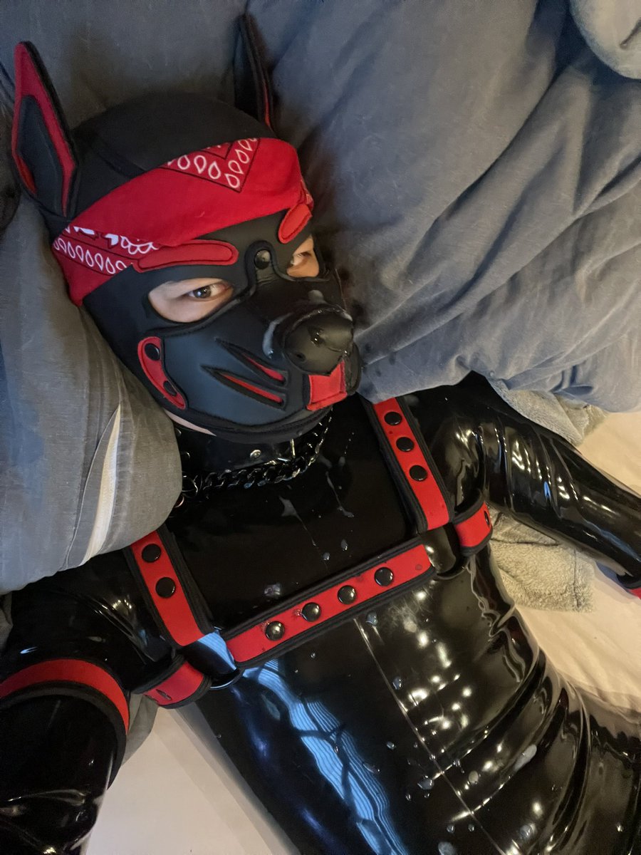 Does anyone wanna add another layer?
🍆💦 🖤