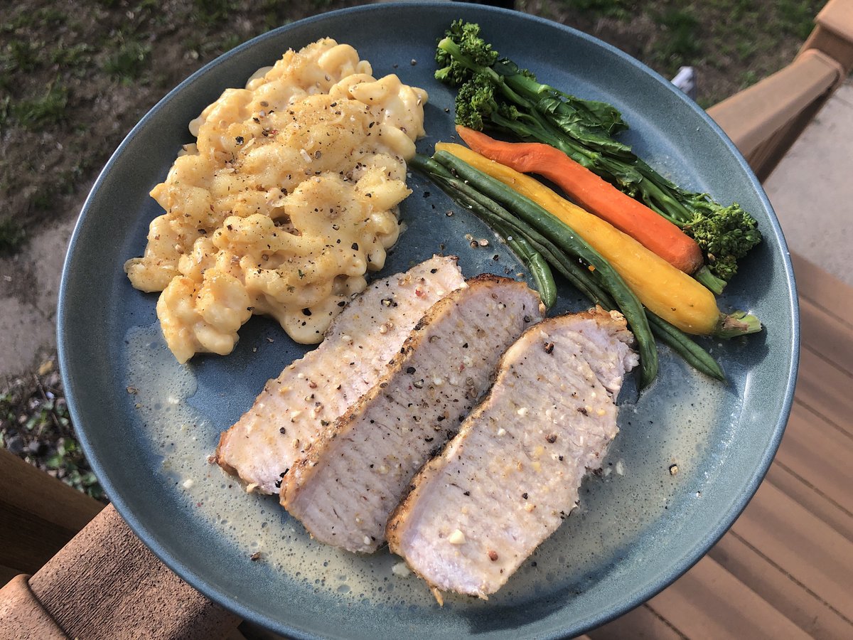 Saturday #dinner , 5-4-24. Roast Pork Loin in a lemon yogurt pan juice; Mac & Cheese with cheddars & gruyère; french beans, carrots, & broccolini.
The tasty and tender heritage European Duroc pork is from a local source (Beeler's), roasted low and slow in foil (280℉).