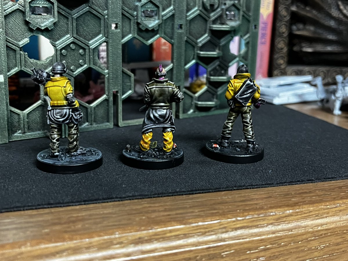 Finished my combat zoners!

Game: Cyberpunk Red: Combat Zone

@MonsterFight31 #boardgames #tabletop #mini #game #cyberpunk