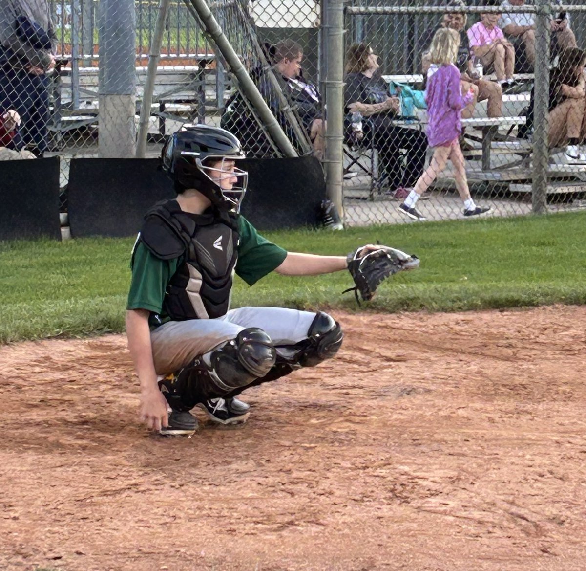 Switched it up after 11 hours in the gym, to some ball under the lights. Stellar eval coming up on this catcher 🤣 ⚾️