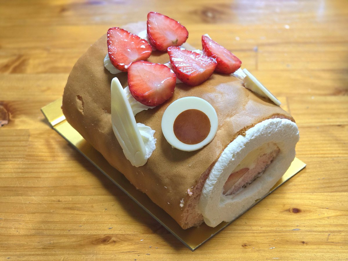 国立駅北口のケーキ屋さんマロニエで買った鯉のぼりロールケーキ🎏 今日はこどもの日ですね💡
.
🗓 2024.5.4
🗾 #東京 #くにたち
📷 #GalaxyS24Ultra
#ファインダー越しの私の世界
#WithGalaxy #こどもの日