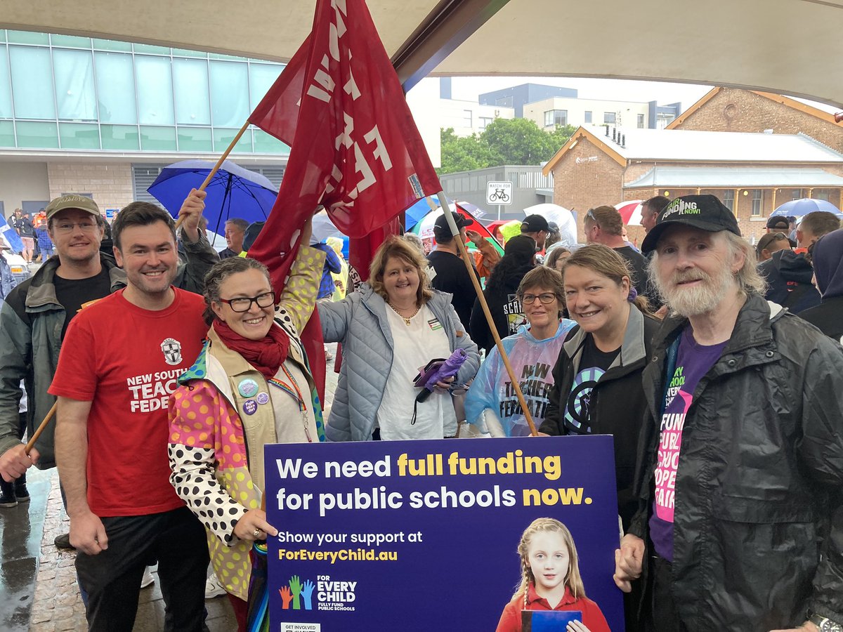 The weather is wet, but that won’t dampen our spirits! Teachers Federation members from Newcastle and Lake Macquarie calling for fully funded public schools at Newcastle May Day rally. #ForEveryChild
