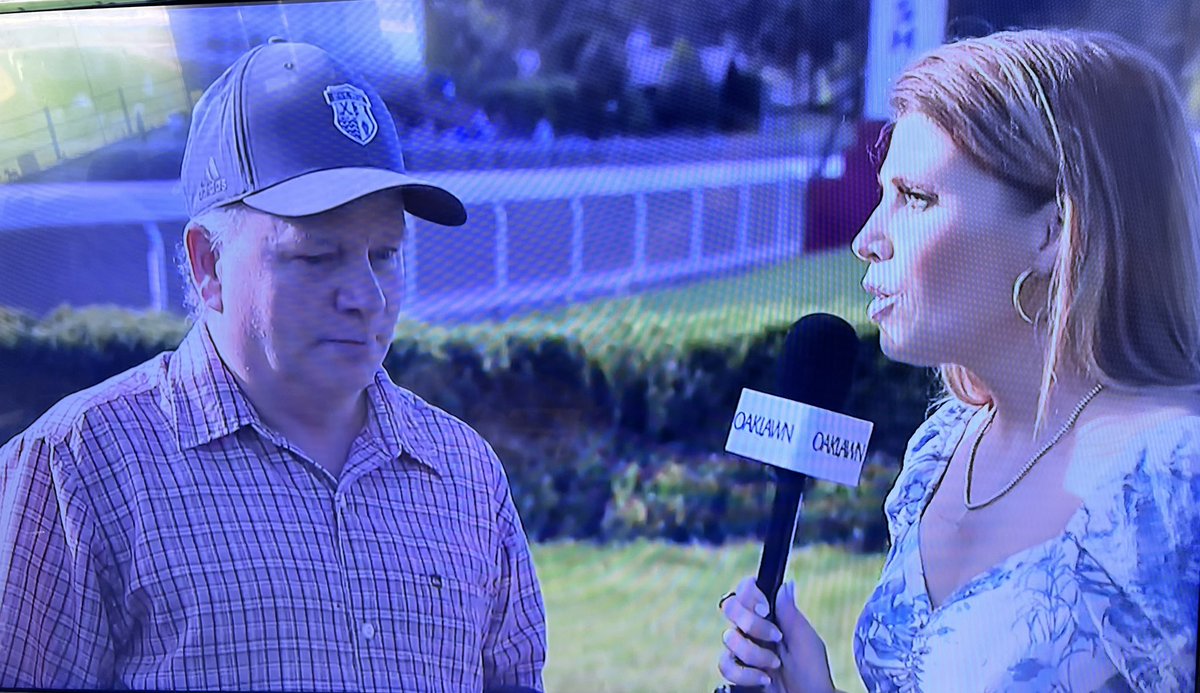 CBYTrackFlack's tweet photo. Not to be lost in the Derby hoopla, trainer Bruce Riecken won his first stake at @OaklawnRacing when  Lochmoor won $200k Breeders’ Chmp. This Arky bred has won 4 times at the meet. Bruce is one of the good guys in our game and has done wonders w this $12.5 claimer. @BRiecken https://t.co/AWYJmzTkUR