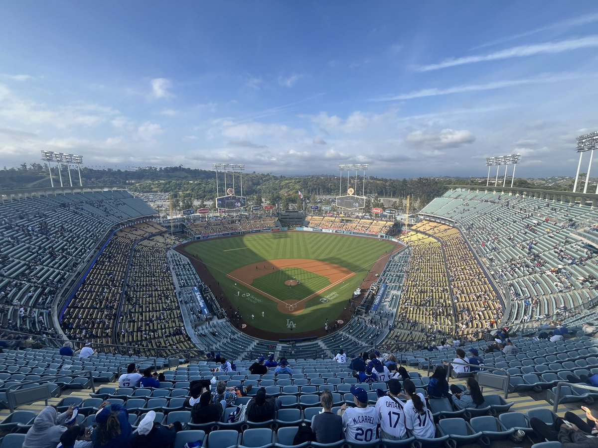 Where you at? 👀 #ITFDB #TopDeck74 #LetsGoDodgers