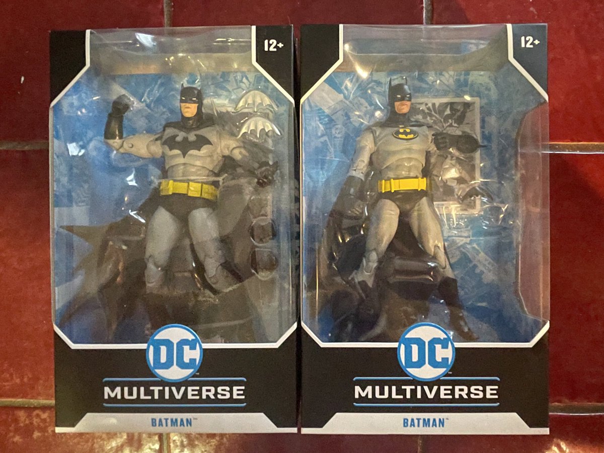 As much as I make fun of McFarlane farting out so many #DCMultiverse Batman figures I am enjoying his comic variants. So far I have Batman Returns, #1,000 (both not pictured), Hush, and now Knightfall. Hush is still my favorite look so far.