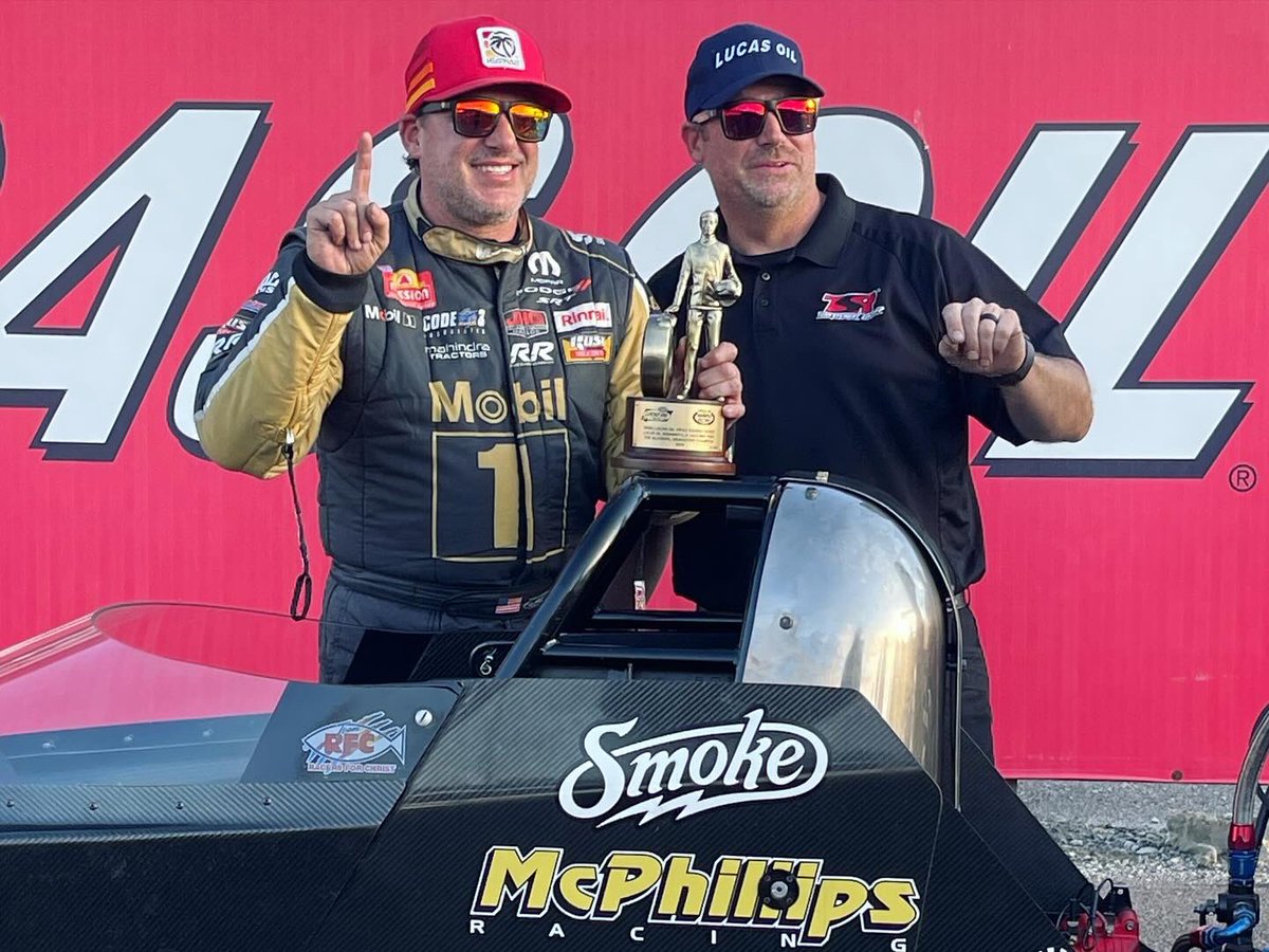 Congratulations to @TonyStewart and everyone at McPhillips Racing for picking up the Top Alcohol Dragster win at the #CleetusAndCars event! Back-to-back winners at @RaceIRP. 👏🏼🏆 #NHRA | #McPhillipsRacing | @mobil1racing | @HeatWaveVisual