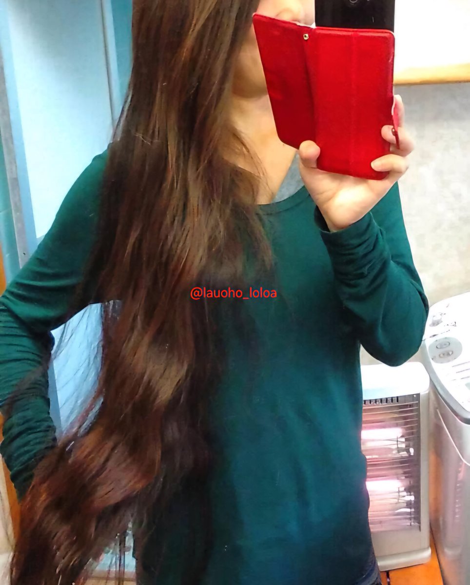 Still cold sometimes 🧊#verylonghair #superlonghair #rapunzelhair #髪フェチ #ロングヘアー #髪の毛 #hairblogger #pelolargo #スーパーロングヘア #longhairdontcare #blacklonghair #longhairs #長い髪 #longhairstyles #ツヤツヤ #longhairmodel #rambutpanjang