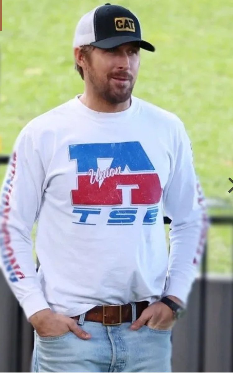 IATSE T-shirt in The Fall Guy is brilliant!  #ISTSE  #UnionStrong #Solidarity #RyanGosling #TheFallGuyMovie