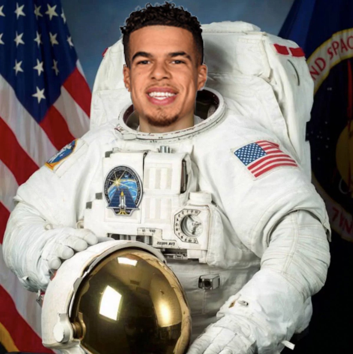 “bro, they found green on the moon” mpj: