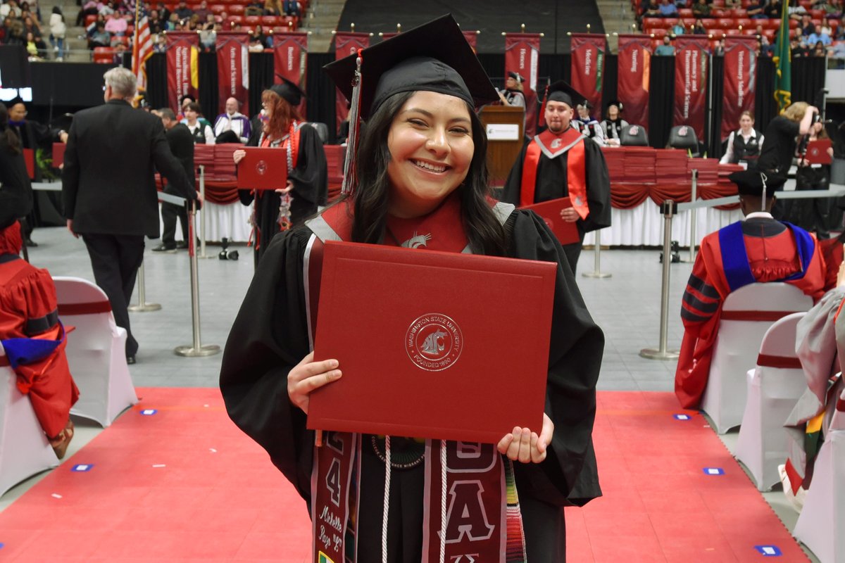 Hard work pays off. Congratulations to our 89 students who earned baccalaureate degrees in biochemistry, genetics and cell biology, microbiology, and neuroscience; our 4 graduates who earned master's degrees and our 9 graduate students who earned PhDs. #CougGrad #WSUVetMed