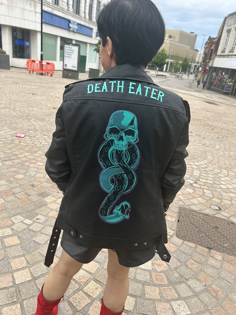 Anna Button tweet media