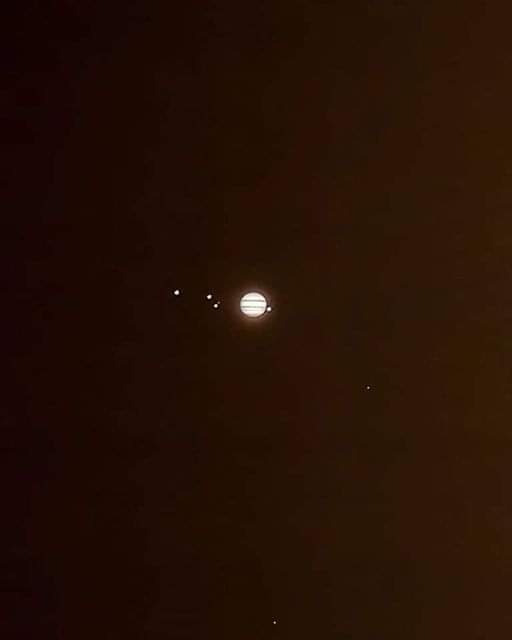 ScienceNatureW2's tweet image. Jupiter and Moons. 

Credit: Luis argerich